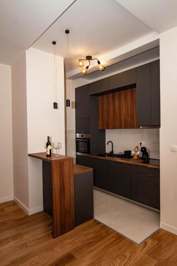 Follow The Sun - 4 Person Apartment Bar Ngoại thất bức ảnh